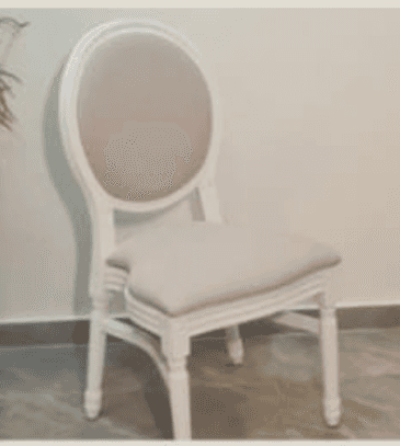 An elegant Louis XVI style dining chair featuring an oval medallion backrest and a rectangular seat,… — 3D model