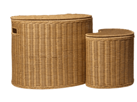 A light brown wicker laundry hamper with a distinct kidney-bean or curved oblong shape. The hamper f… — 3D model