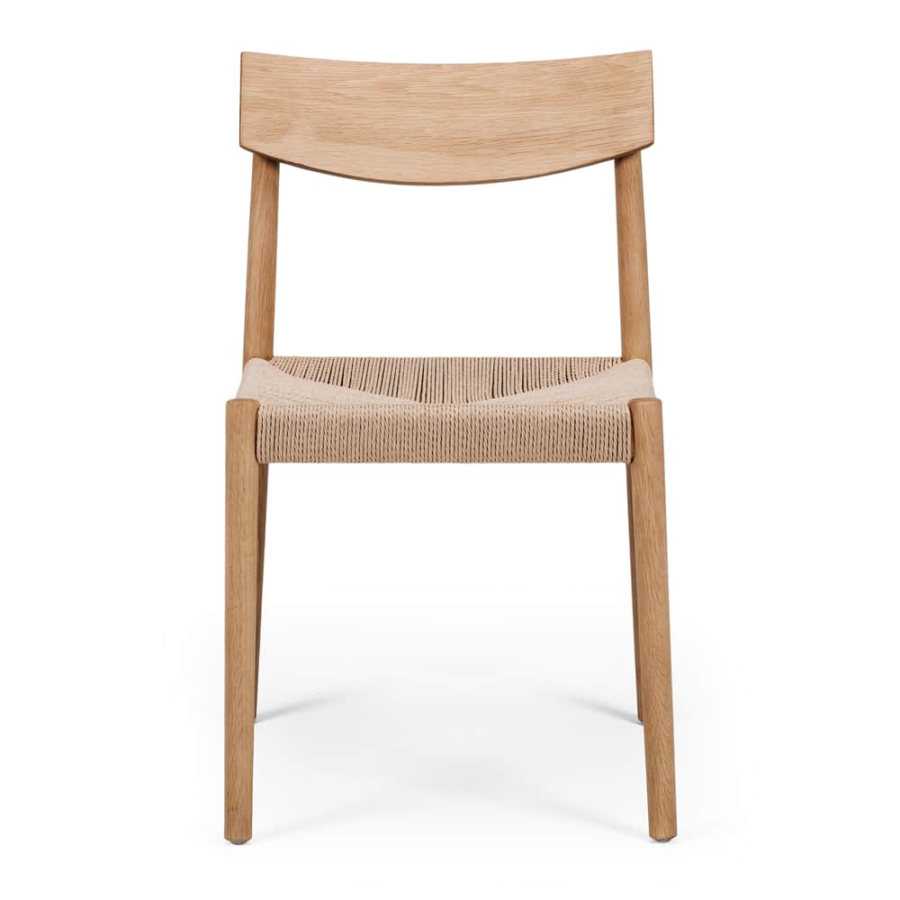 A light-colored wooden dining chair with a curved backrest and a hand-woven seat. — 3D model