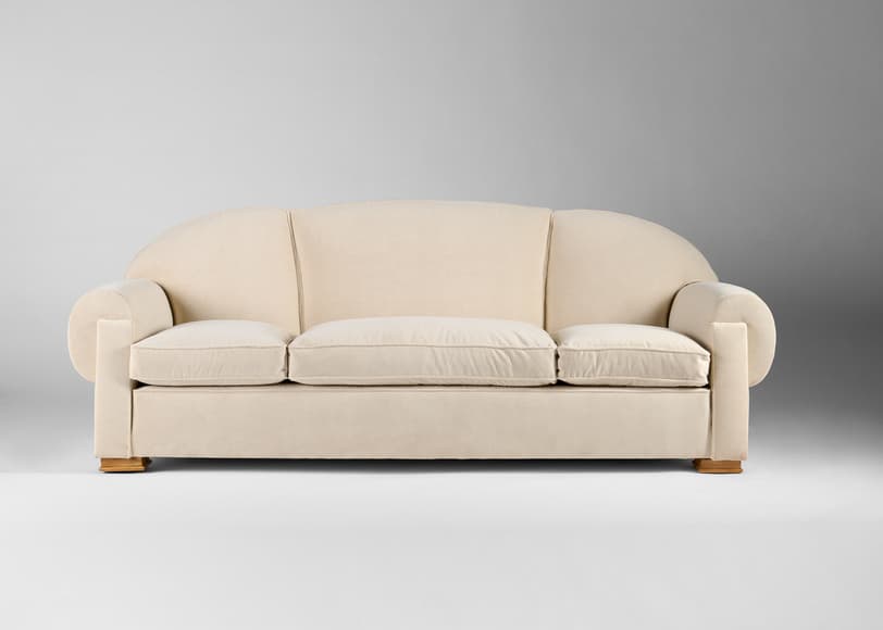 A three-seater sofa with rounded arms and a curved back. The sofa features plush seat cushions and a fabric upholstery. It is supported by short, square wooden legs. — 3D model