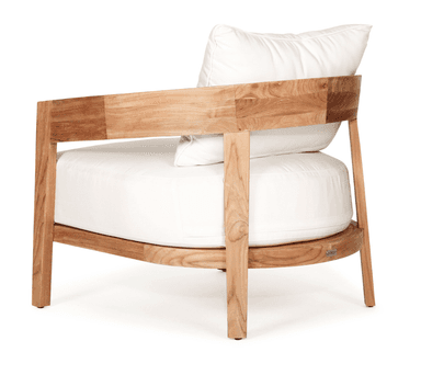 A modern outdoor lounge chair featuring a sturdy teak wood frame and plush white cushions. The design emphasizes clean lines and natural materials, suitable for a contemporary outdoor living space. — 3D model