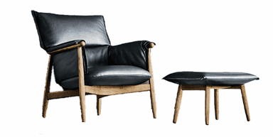 A modern lounge chair featuring a sturdy wooden frame and plush black leather cushions. The design combines natural wood elements with comfortable upholstery. — 3D model