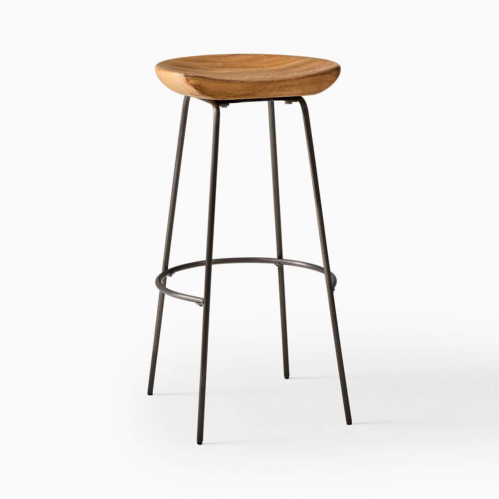 A tall bar stool featuring a sculpted, saddle-shaped wooden seat and a minimalist metal rod base wit… — free SKP 3D model