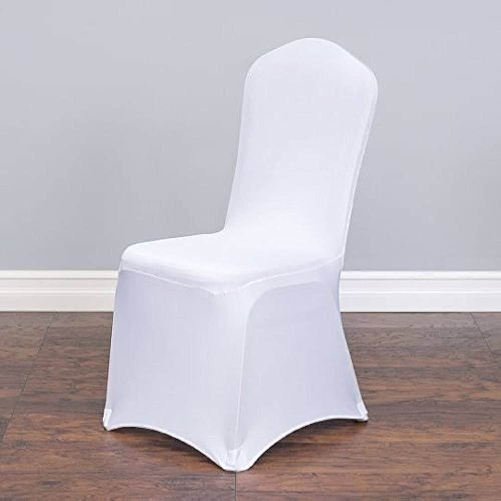 A white stretch chair slipcover entirely covering a dining chair, presenting a sleek and uniform app… — 3D model